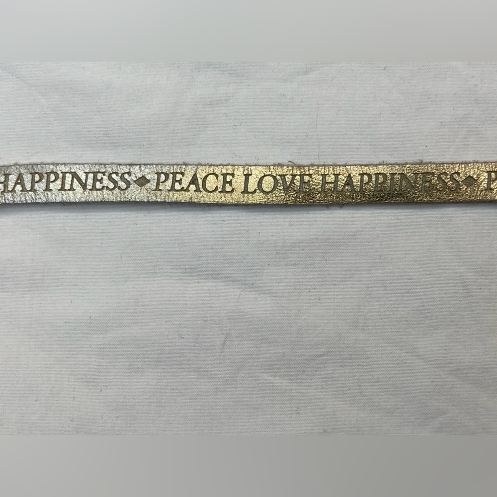 Peace Love Happiness Leather wrap bracelet gold
And silver tones